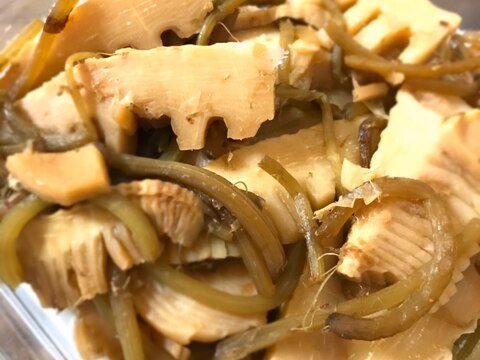 おつまみにぴったり！タケノコとフキの煮物